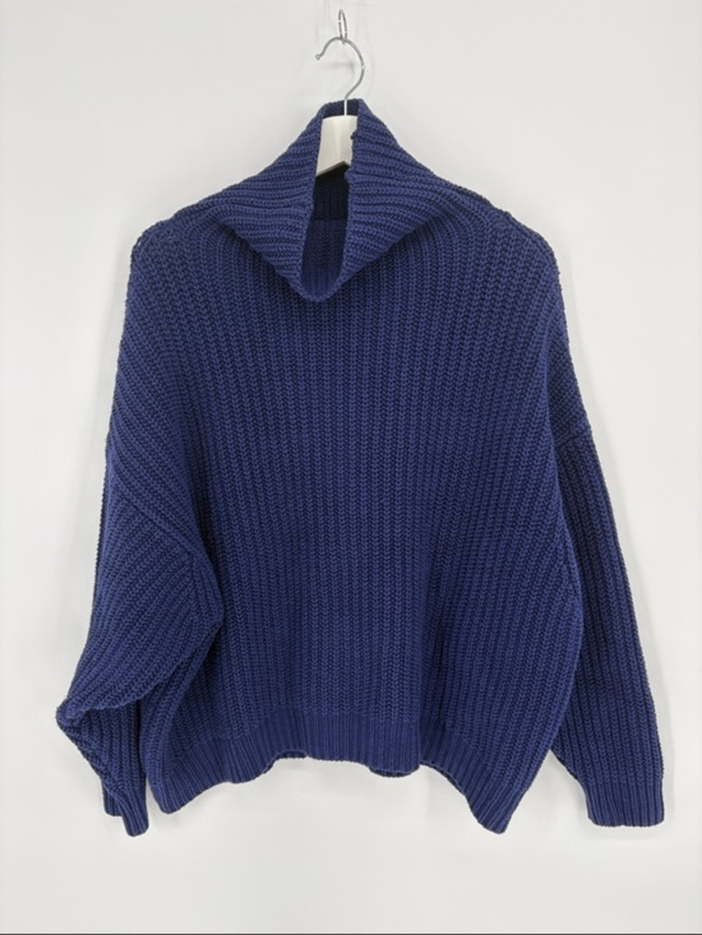 🐜 Free People cotton blend Chunky Ribbed Turtleneck Sweater - Navy